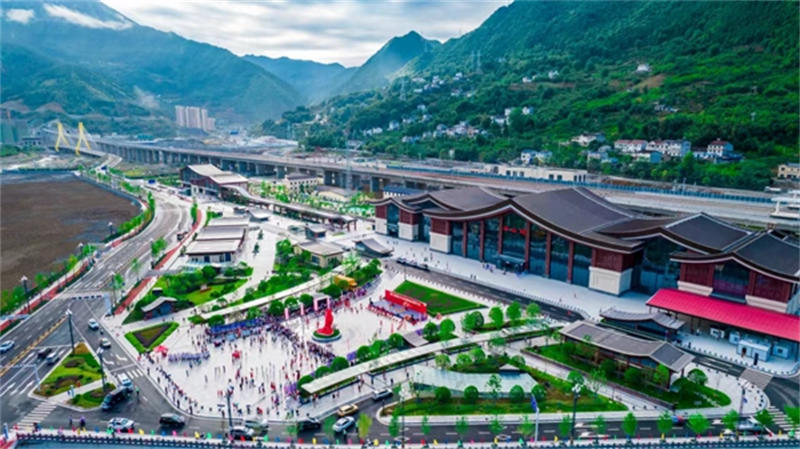 658c6cdf9f3a1.jpg 去22222222222222.jpg