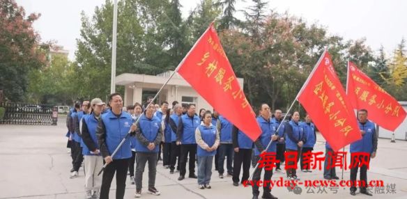 万荣人社：“社保蓝”让服务“有温情” “