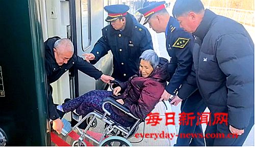 既有“速度”又有“温度”，K384列车人